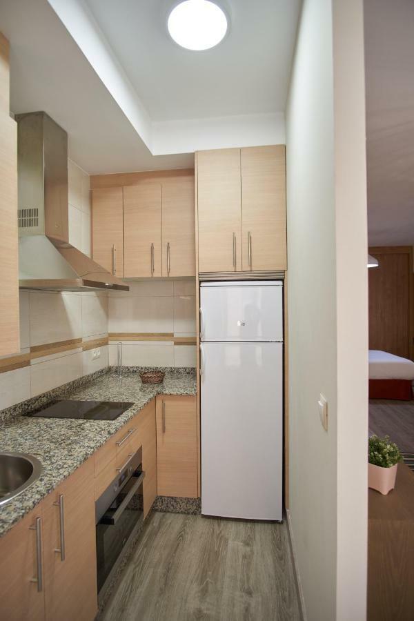 Apartamentos Los Arroyos Понферрада Экстерьер фото